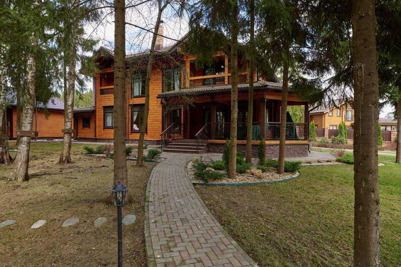 Построенные дома в КП Emerald Village на Новорижском шоссе