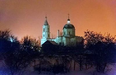 Храм Рождества Христова в поселке Emerald Village